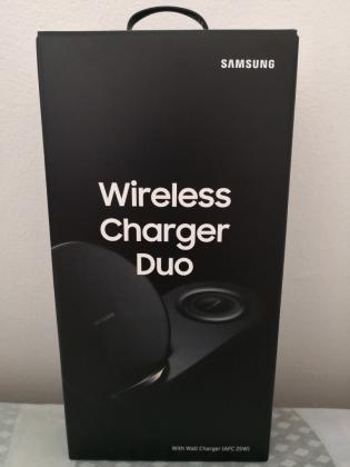 Samsung Wireless CHARGER Duo Selados
