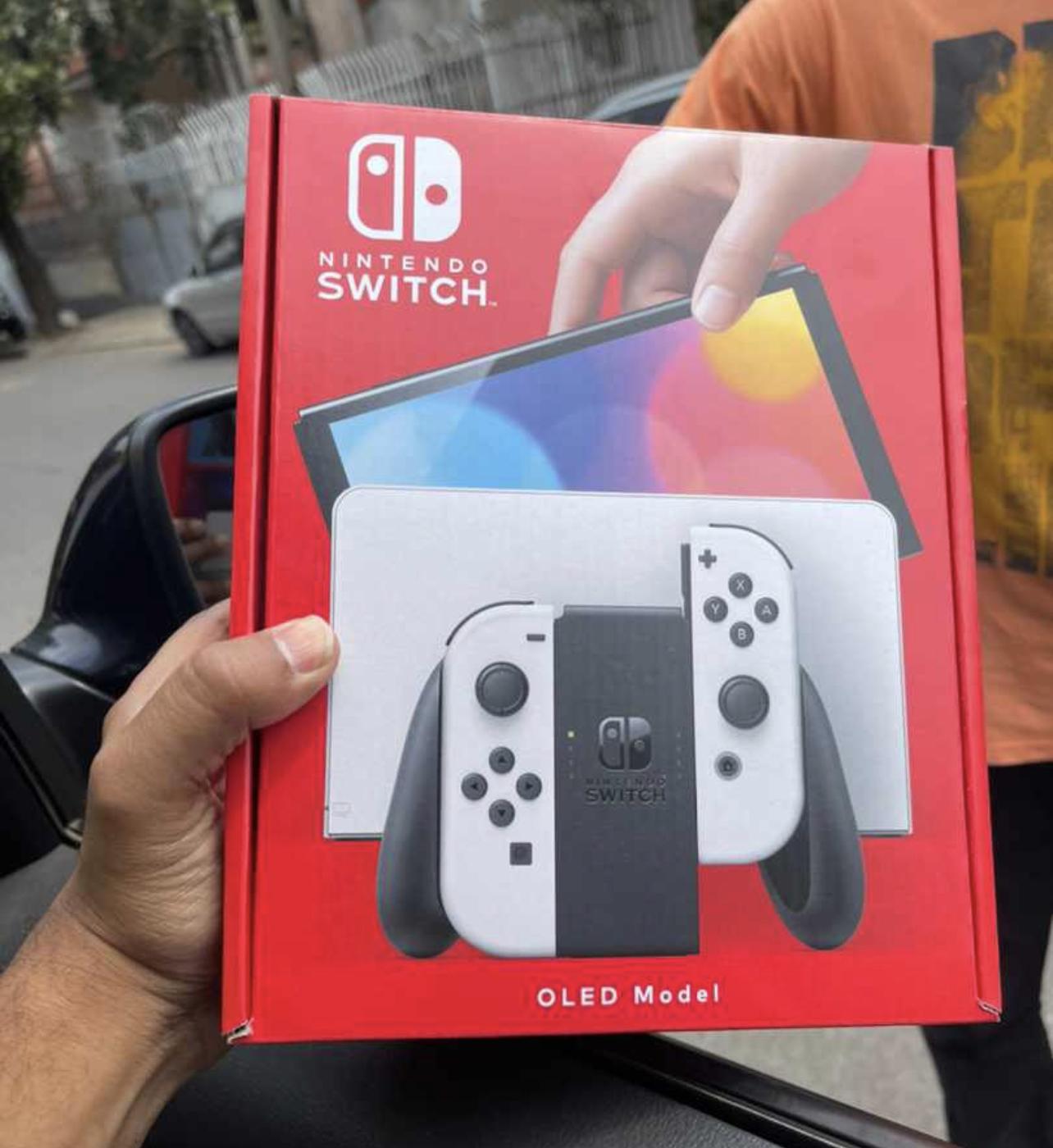 Jogos e Consolas - Nintendo Switch OLED CONSOLE