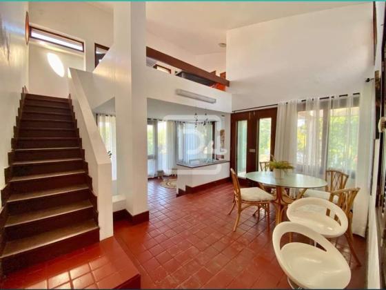 Vendo Moradia T3 suite na Ponta do Ouro numa área de 1.600 m²
