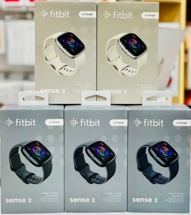 Fitbit Versa  4 ( Smart watch ) selado