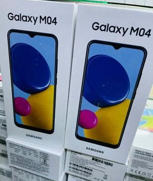 Samsung Galaxy M04 64GB+4GB Duos Selados Entregas e Garantias