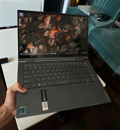 Laptop Lenovo Yoga 7i 2021 14” X360 i5 11th gen 8GB RAM 512TB SSD