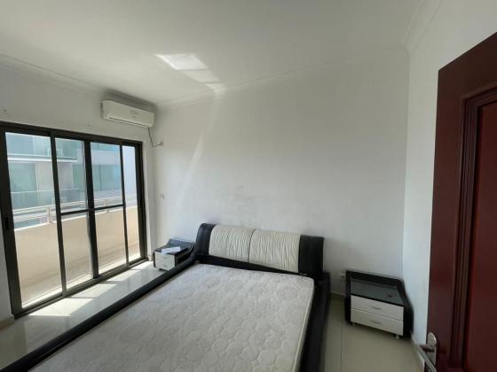 Arrenda-se um apartamento tipo 3 mobilado no condomínio karibu na marginal
