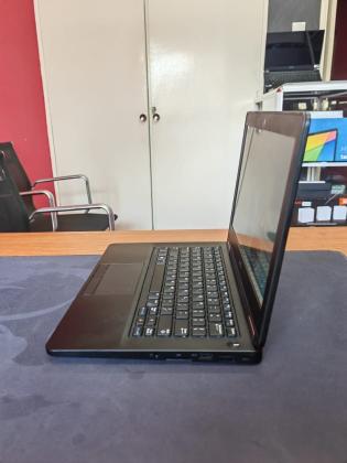 Laptop Dell Latitude E5270 12.5” i5 6th Gen 8GB RAM 240GB SSD