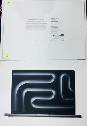 MacBook  Pro 14” M3 Pro chip 18Gb 1Tb  Selado