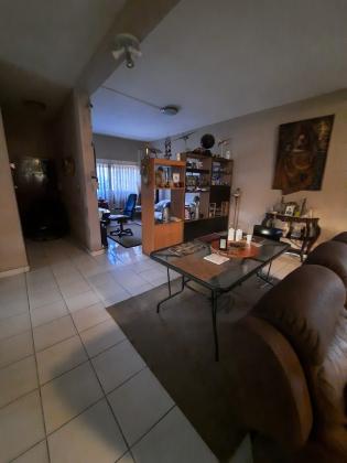 VENDE-SE VIVENDA TIPO 4 NO BAIRRO DE MALHAMPSENE - CONDOMINIO MATOLA VILLAGE