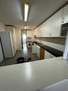 Arrenda-se um apartamento tipo 3 mobilado no condomínio varandas na polana