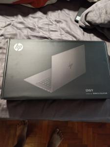 Laptop HP Envy 15” Core i7 13TH Gen 16GB Ram 512GB SSD Touch Screen Win11 Selado