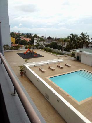 MOBILADA - arrenda-se flat T3 suite com piscina, ginasio e vista ao mar - POLANA