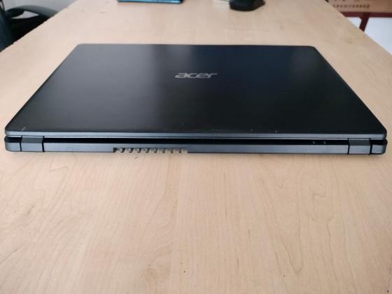 Acer aspire i3 7th 4GB RAM 1TB HDD