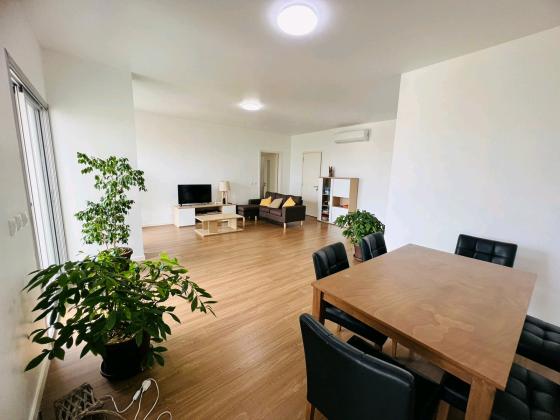 Vende-se um apartamento tipo 2 no condomínio Golf Residence na sommerschield 2