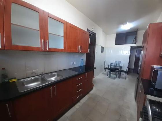 arrenda se apartamento T3 mobilado na Antiga TVM na Av Julius Nyerere vista mar /Polana