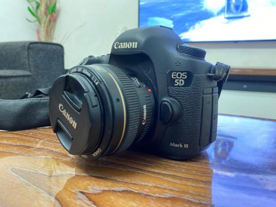 Câmera Profissional Cânon EOS 5D Malr III