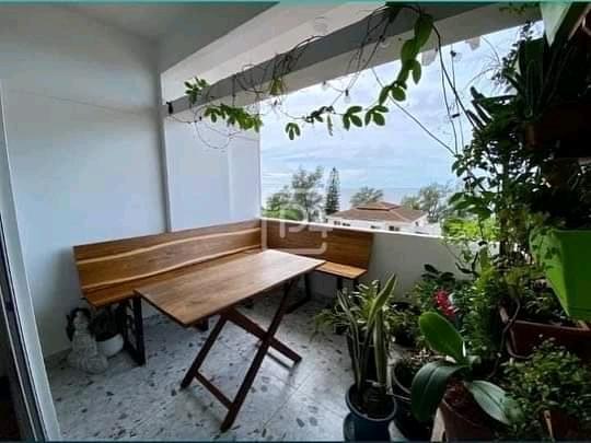 Vende-se um apartamento tipo 3 no 5 andar com vista ao mar na Julius nherere