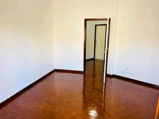 Vende-se Apartamento Tipo 3 no Bairro Central Maputo