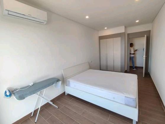 Arrenda se excelente apartamento T2 mobilado no condomínio Maria do Carmo