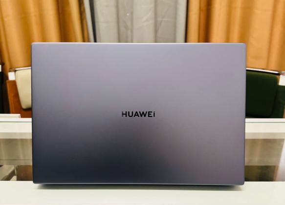 Huawei MateBook 14” i5 10th Gen 8GB RAM 512GB SSD