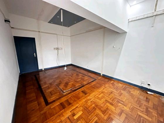Arrenda-se Apartamento T2 rés do chão moderna na Malhangalene