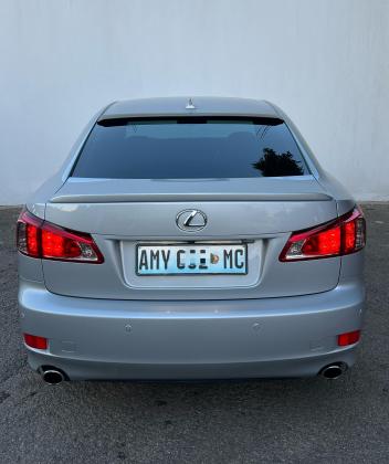 Lexus iS250 F Sport (2012) Recentemente importado