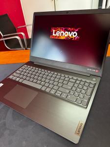 Laptop Lenovo V15 G1 15.6” i5 10th gen 8GB RAM 256GB SSD