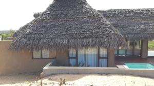 Moradia de 3 quartos à beira-mar para venda na Praia da Rocha (Inhambane, Moçambique)