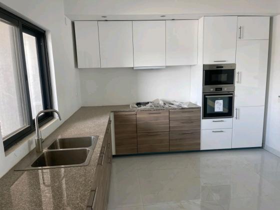 VENDE-SE Apartamentos espaçosos e de luxo Tp3 em Mapulene