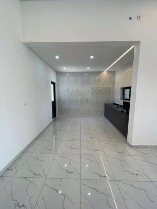 VENDE-SE VIVENDA T3 NO BAIRRO LAULANE