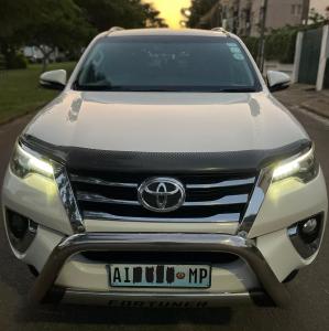 toyota hilux fortuner