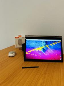 -Lenovo ThinkPad X1 Yoga Convertible 360 graus Touchscreen Leva Caneta  -Intel Core i7-8650U (12 8Cp