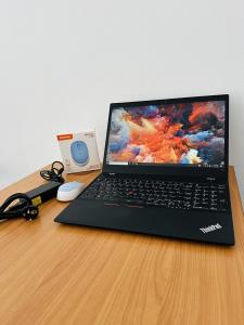 Lenovo ThinkPad  T580 Lap Top Oitava  Geração Limpinho  Aproveite  Intel Core i5-8250U 1.60 GHZ 8 