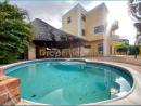 Vendo Moradia T5 triunfo Velho 2 suítes, Piscina, perto da Mesquita