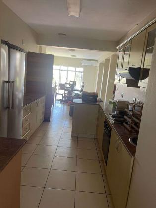 Vendo Apartamento Dúplex T4 no Condomínio SUN-VIEW com piscina