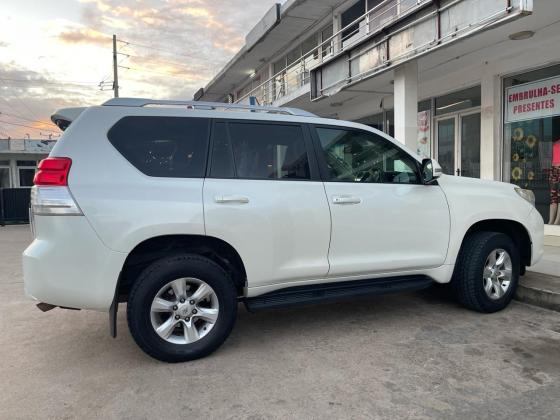 Toyota Prado TX 2013 com Sunroof