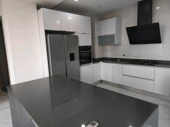Arrenda-se Apartamento T2 duas suites com piscina e ginásio no Condomínio green view, Av Julius nyerere