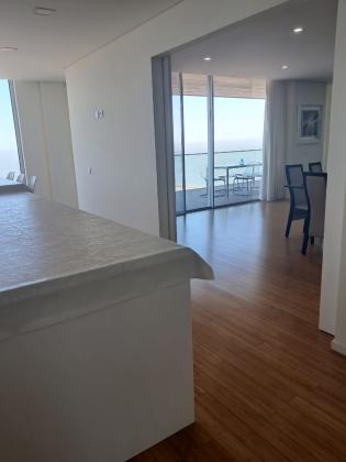 ARRENDA+SE APARTAMENTO T4 CONDOMÍNIO ZEN COM MÓVEIS