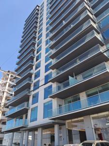 ARRENDA+SE APARTAMENTO T4 CONDOMÍNIO ZEN COM MÓVEIS