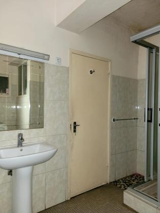 ARRENDA-SE APARTAMENTO T4 NA POLANA AV 24 DE JUNHO PRÓXIMO A MILANO