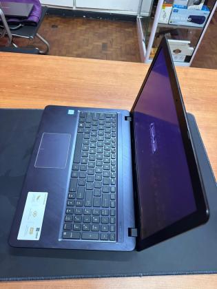 ASUS X543U i3 6th 4GB RAM 1TB
