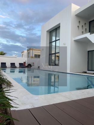VENDE-SE MORADIA LUXUOSA T4 EM MAPULENE -COSTA DO SOL ☀️