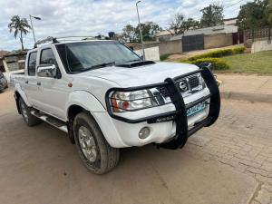 Nissan hardybody