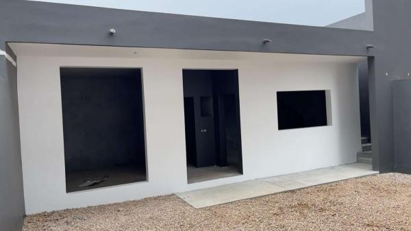 Vende-se este bela Moradia, tipo4 no Bairro da Costa ado Sol Triunfo 2