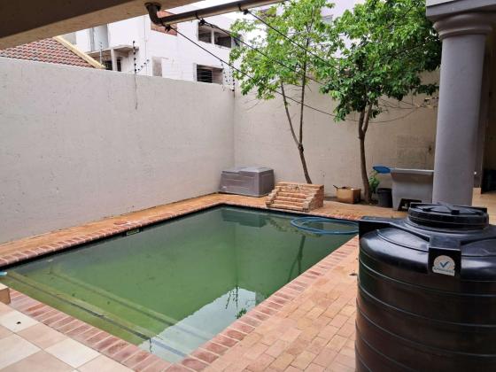 Arrenda-se Moradia, tipo4 na Av. Julius Nyerere