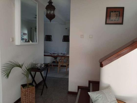Vende-se Moradia independente, tipo3 no bairro da costa do sol triunfo 1