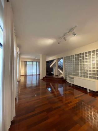 vende-se Moradia, tipo4 no condomínio Águas Azuis