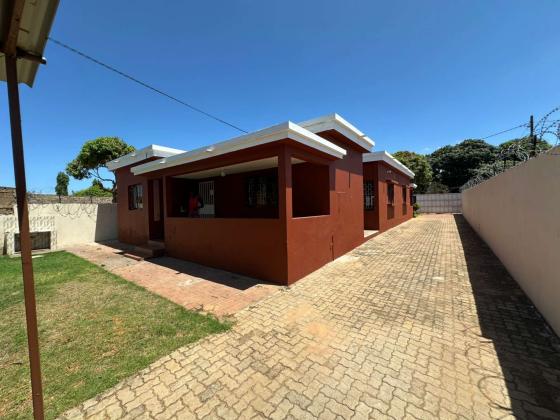 Vende-se está bela vivenda, tipo3 no bairro de Magoanine CMC