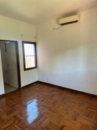 Vende-se está bela vivenda, tipo3 no bairro de Magoanine CMC