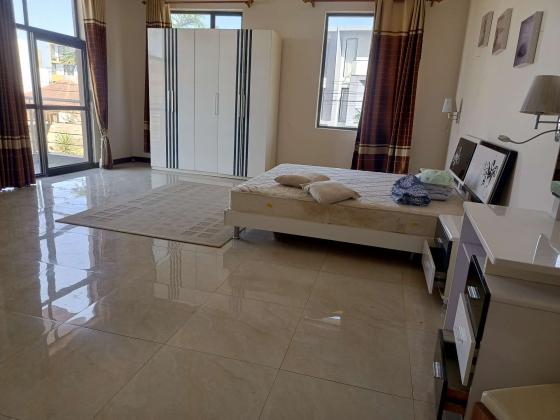 Arrenda-se está bela Moradia, tipo7 Bairro da costa do sol triunfo 2