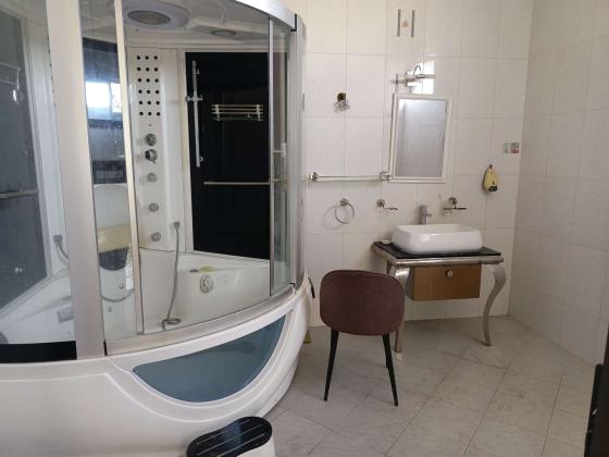 Arrenda-se está bela Moradia, tipo7 Bairro da costa do sol triunfo 2