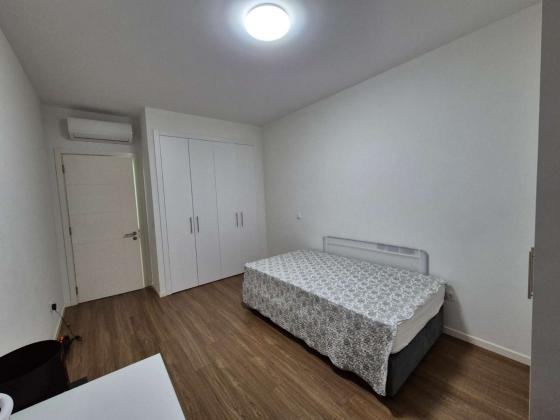MOBILADS---ARRENDA-SE LUXUOSO APARTAMENTO T-3 DOS GRANDES NO CONDOMÍNIO GOLF RESIDENCE PRÓXIMO A ESCOLA PORTUGUESA E HOSPITAL PRIVADO A 120.000 MTS