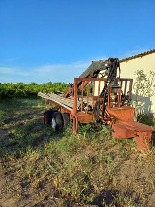 Atrelado com Grua florestais
